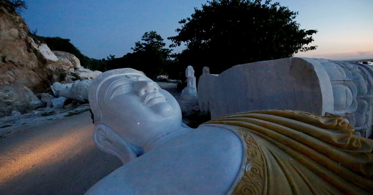 Myanmar builds the largest marble Buddha in the world