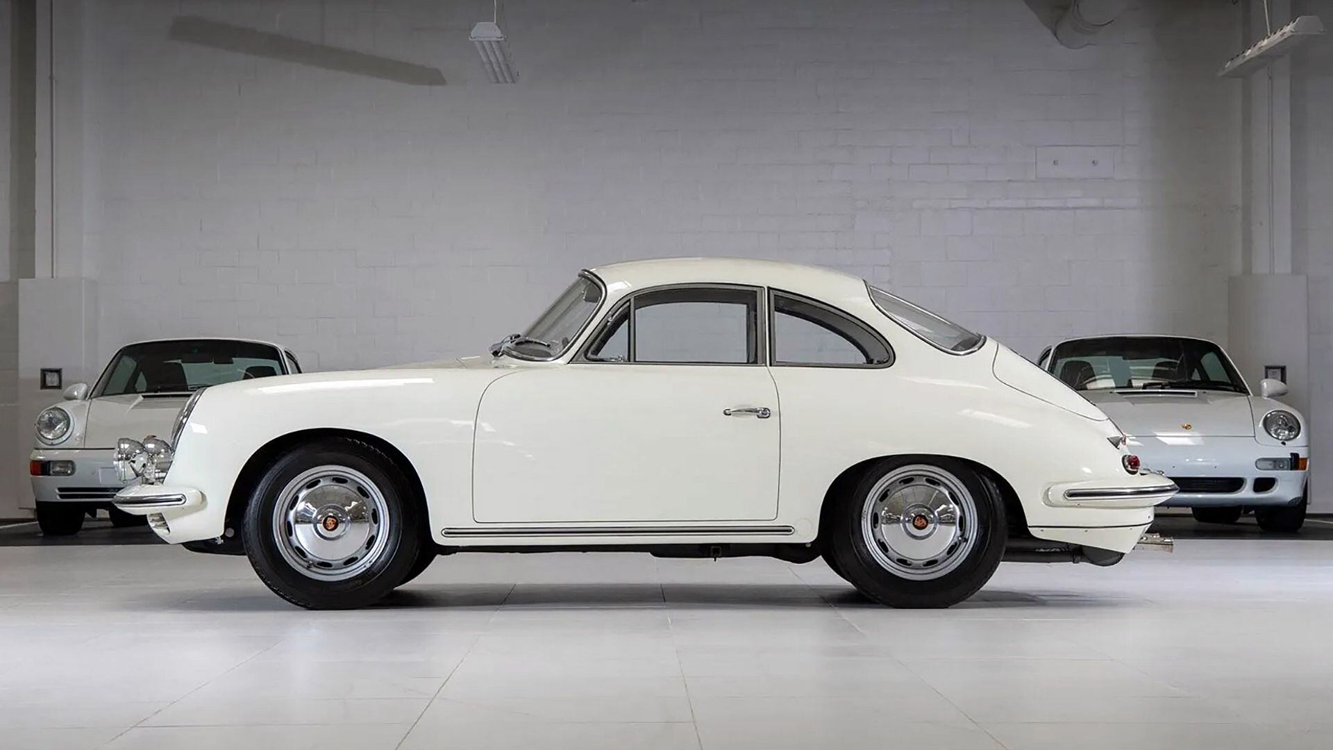 Antes que llegaran los 911, Porsche fabricó los 365 en 1962, y uno de esos 278 vehículos está en la colección