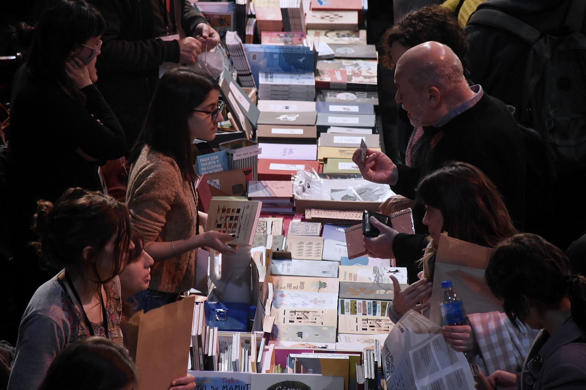 “La FED es una feria-fiesta", define una editora (Foto: Nicolás Stulberg)