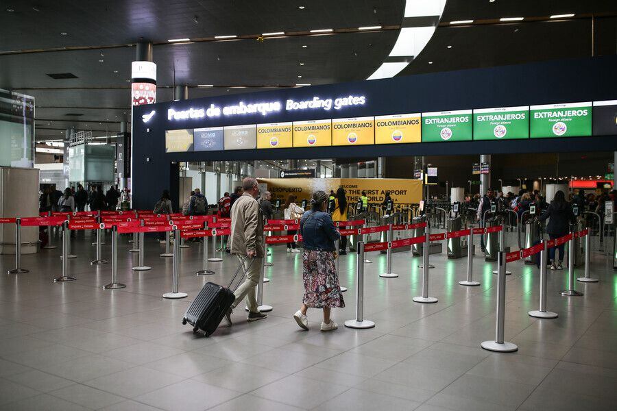 Aeropuerto El Dorado-Migración-Colombia