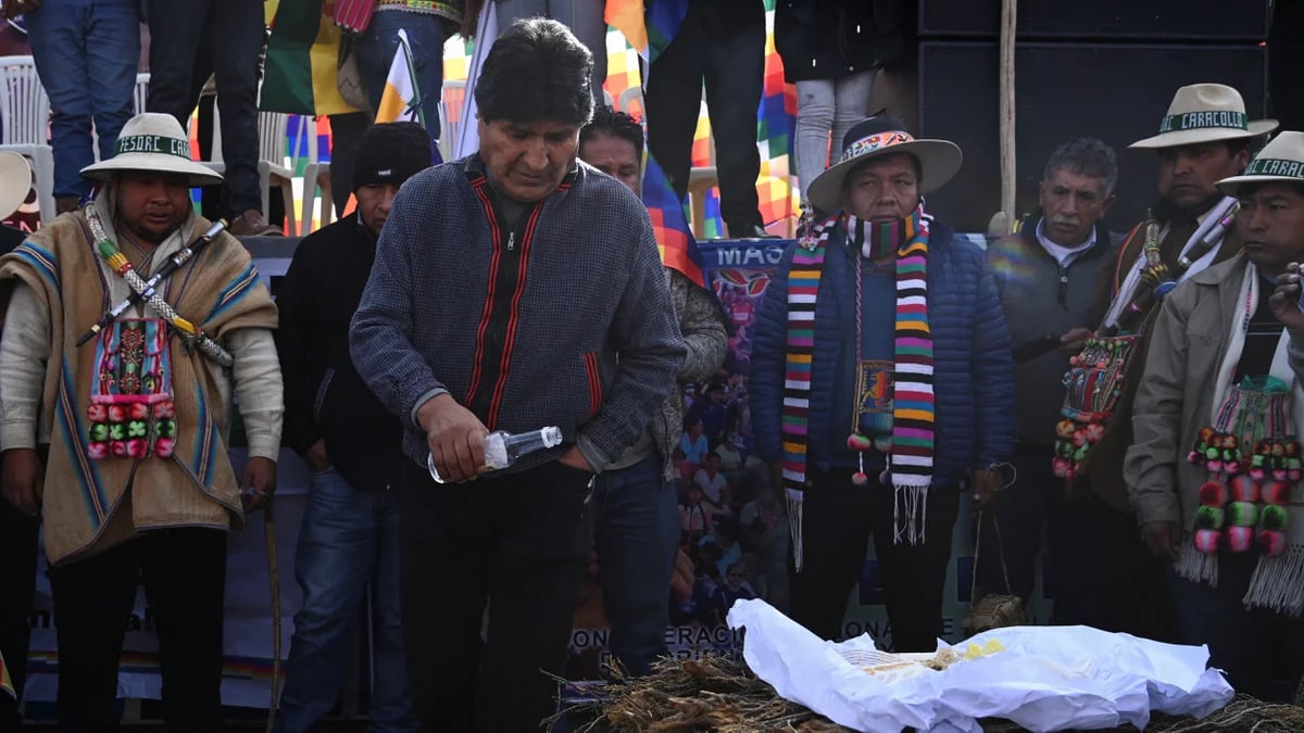 Bolivia: Evo Morales lideró una marcha política hacia La Paz en protesta económica contra Luis Arce