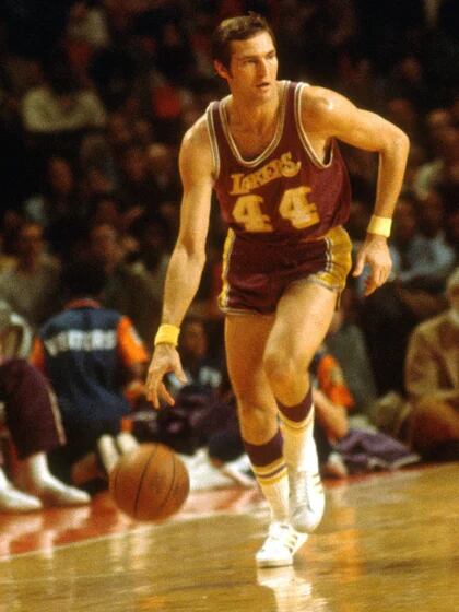 Jerry West em seus dias de jogador com os Los Angeles Lakers