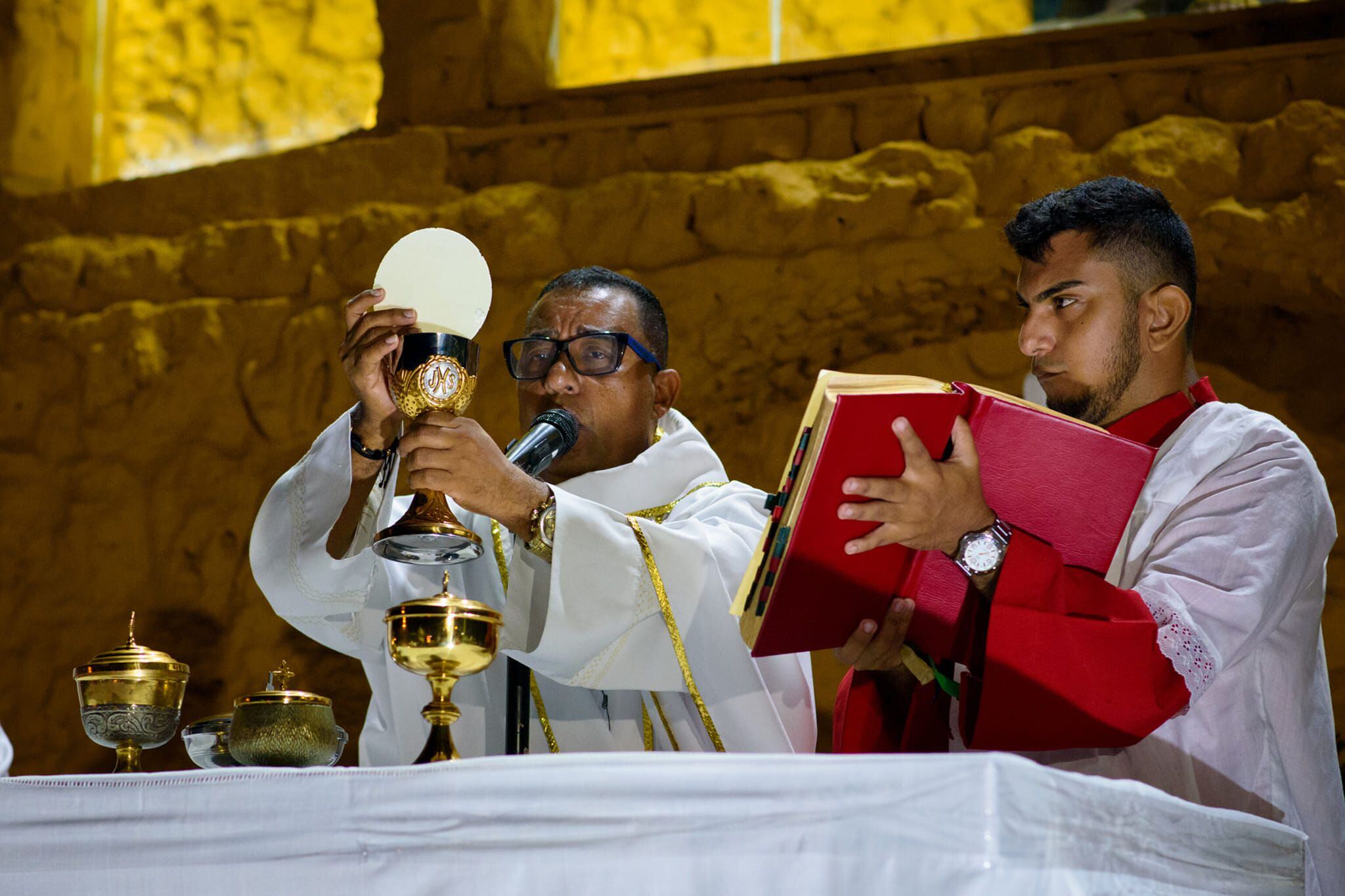 Sacerdote Jaime Barrios Mercado denunció extorsiones en su contra. Foto: redes sociales