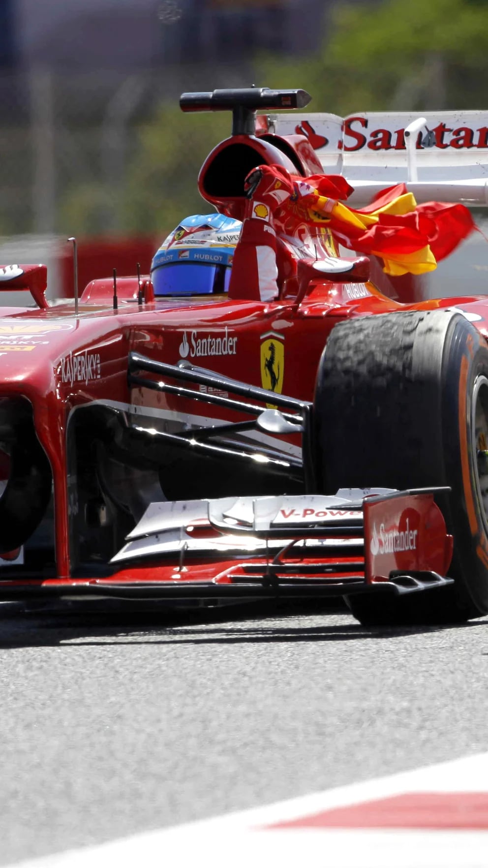 Fernando Alonso hace soñar a Aston Martin: se sube al podio en la primera  carrera del año