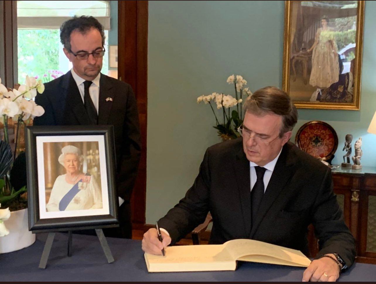 Marcelo Ebrard / Isabel II