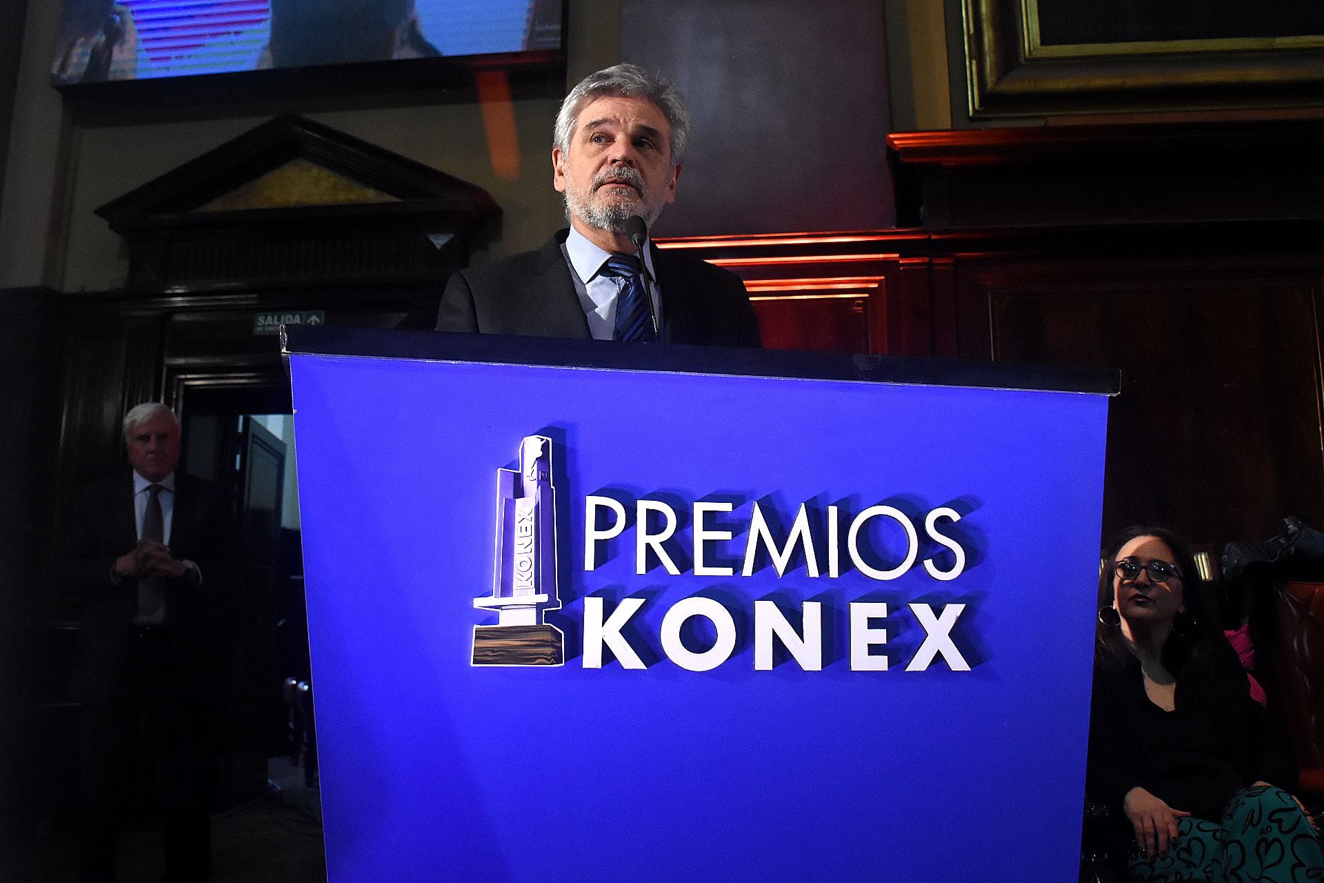 El ministro de Ciencia y Tecnología, Daniel Filmus, estuvo presente y entregó los premios a los más de 100 científicos galardonados (Nicolas Stulberg)