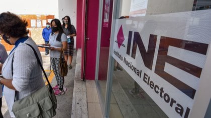 La lista nominal registró 2.186.000 electores, que pudieron elegir de una baraja de 12.159 candidatos: 6.442 mujeres y 5.717 hombres en 84 municipios (Foto: Cuartoscuro)