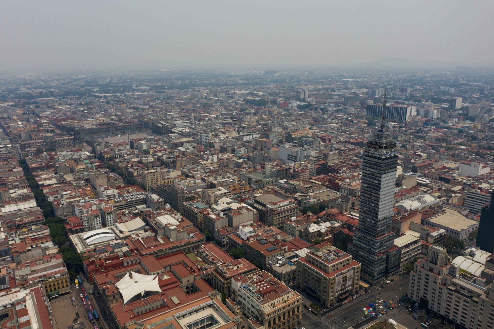 Llueve en la CDMX y así está la calidad del aire de la CDMX este 22 de abril por la tarde