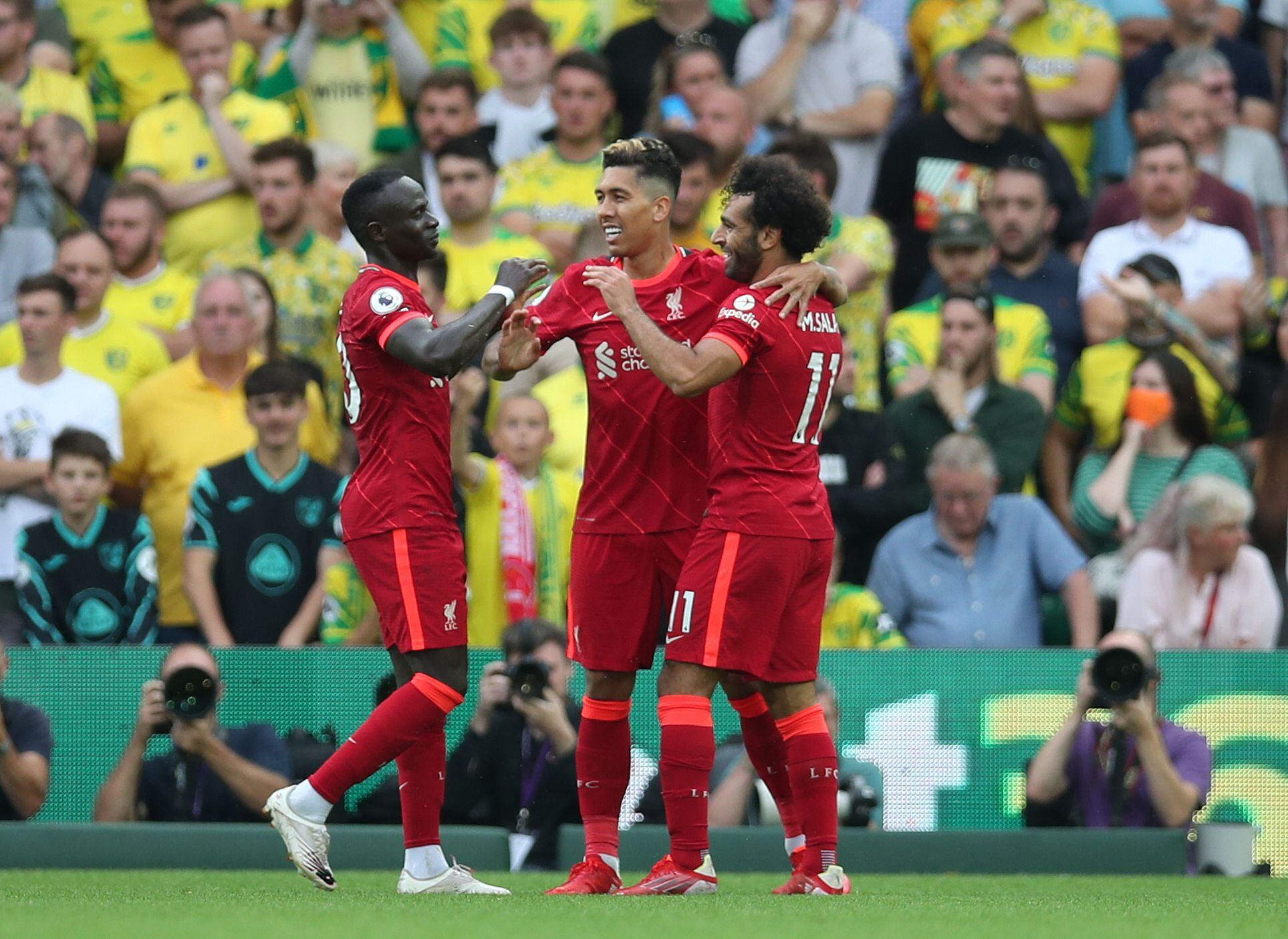 Roberto Firmino contó detalles de la ruptura de Sadio Mané y Mohamed Salah (REUTERS/Chris Radburn)