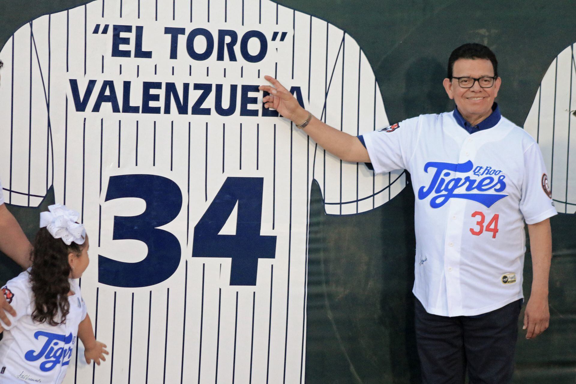 Fernando Valenzuela SERAPE Julio Urias Los angeles latino pride