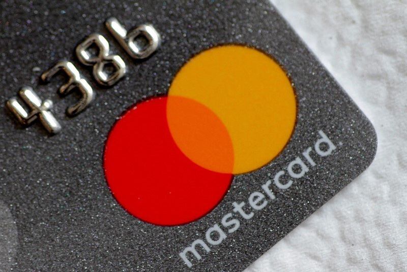 Mastercard anunció nueva tecnología para prevenir fraudes en tarjetas de crédito y débito (REUTERS/Thomas White)