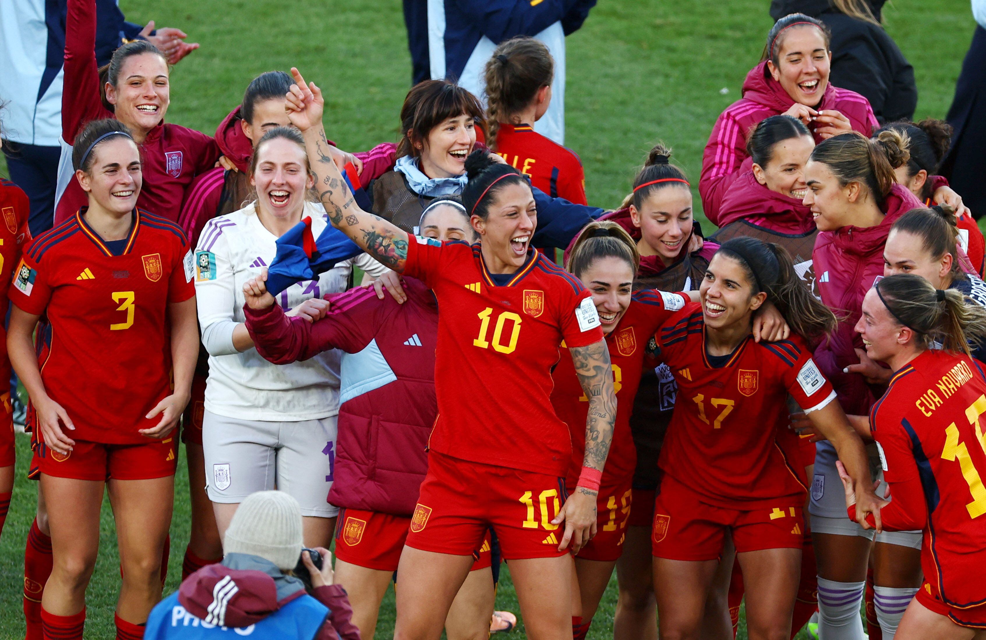 El delirio del equipo español que hace historia en el Mundial Femenino (REUTERS/Molly Darlington)