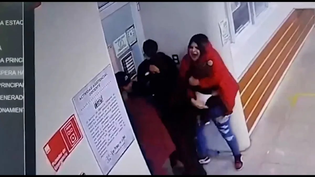 Una balacera en la puerta de un centro de salud sembró el terror en Chile