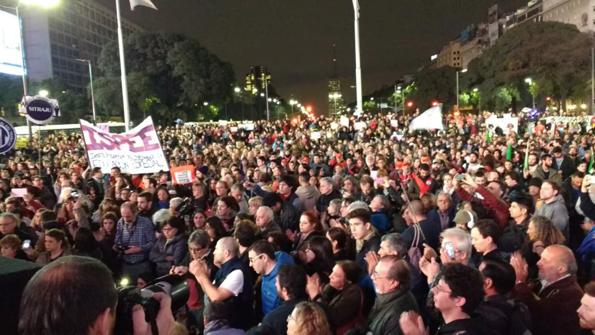 La protesta en el Obelisco