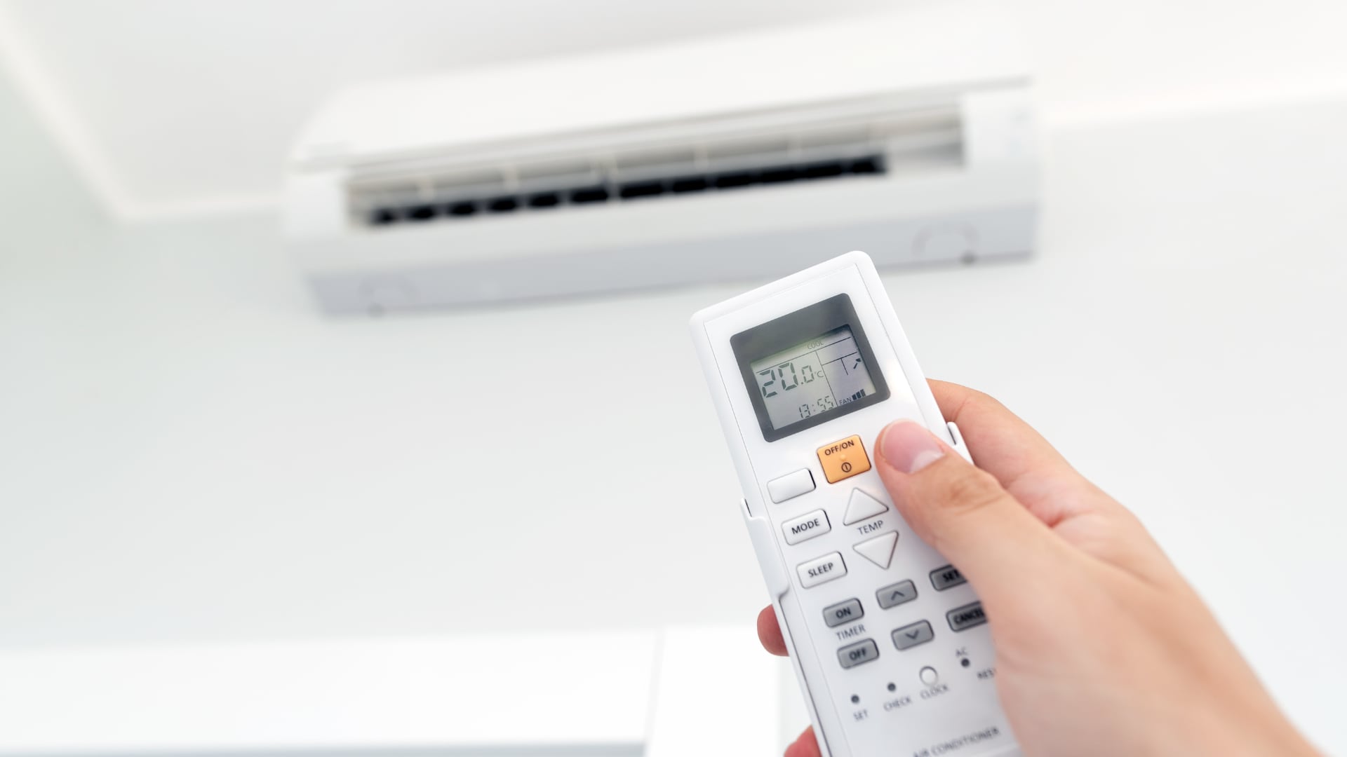Las altas temperaturas aumentan el uso de electrodomésticos como refrigeradoras, ventiladores y aire acondicionado, lo que puede afectar las finanzas personales si no se adoptan prácticas eficientes.