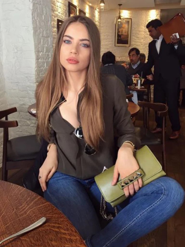 Xenia Tchoumitcheva La Sexy Modelo Y Licenciada En Economía Rusa Infobae