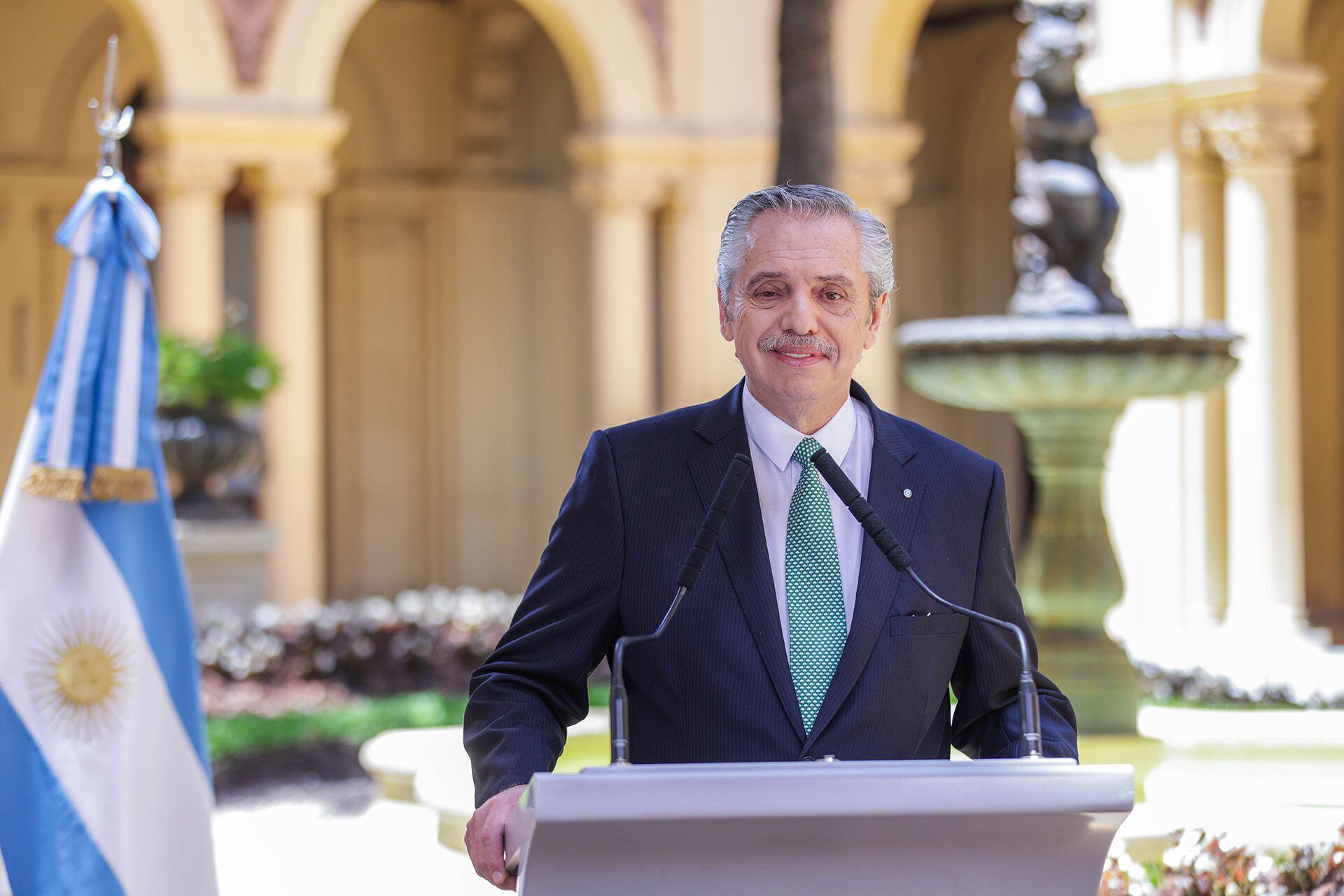 Candena nacional de Alberto Fernández