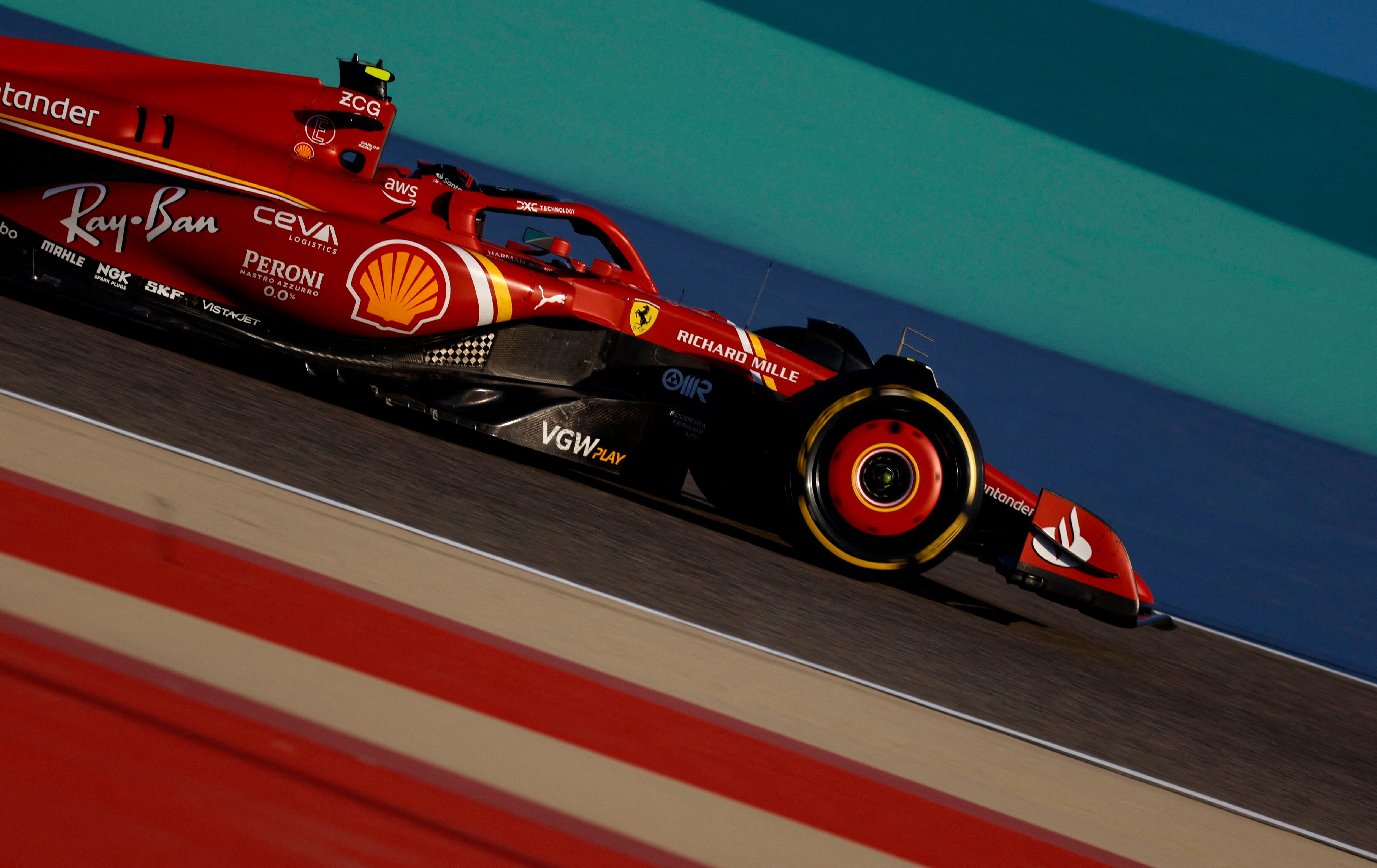 Carlos Sainz en la primera jornada de test en Baréin (REUTERS/Hamad I Mohammed)