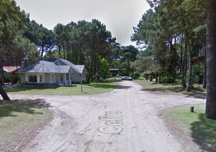 Pinamar: un vecino confundió a un policía con un ladrón y le disparó (Google Street View)