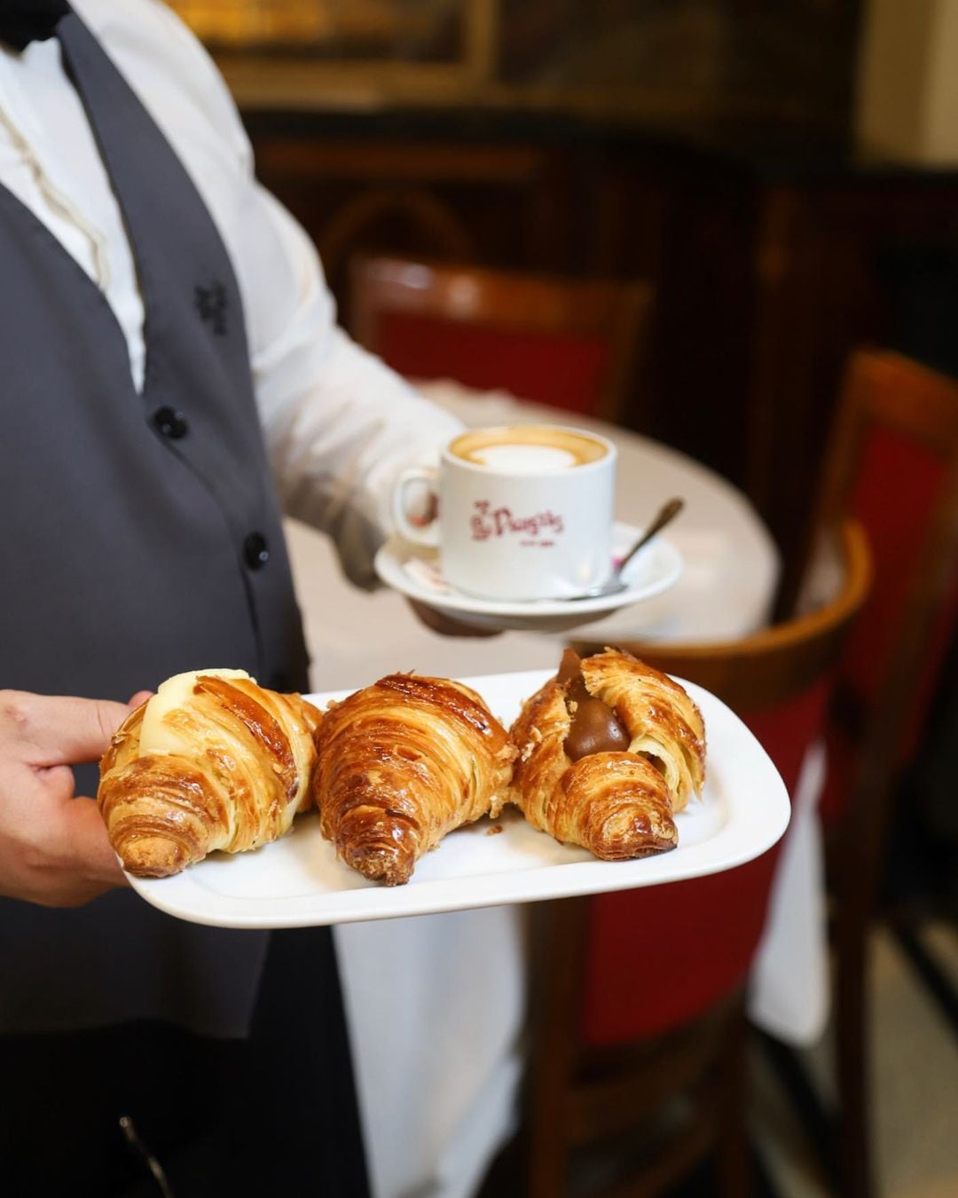 Los croissants tientan con relleno de crema pastelera o dulce de leche.(Instagram/Las Violetas)