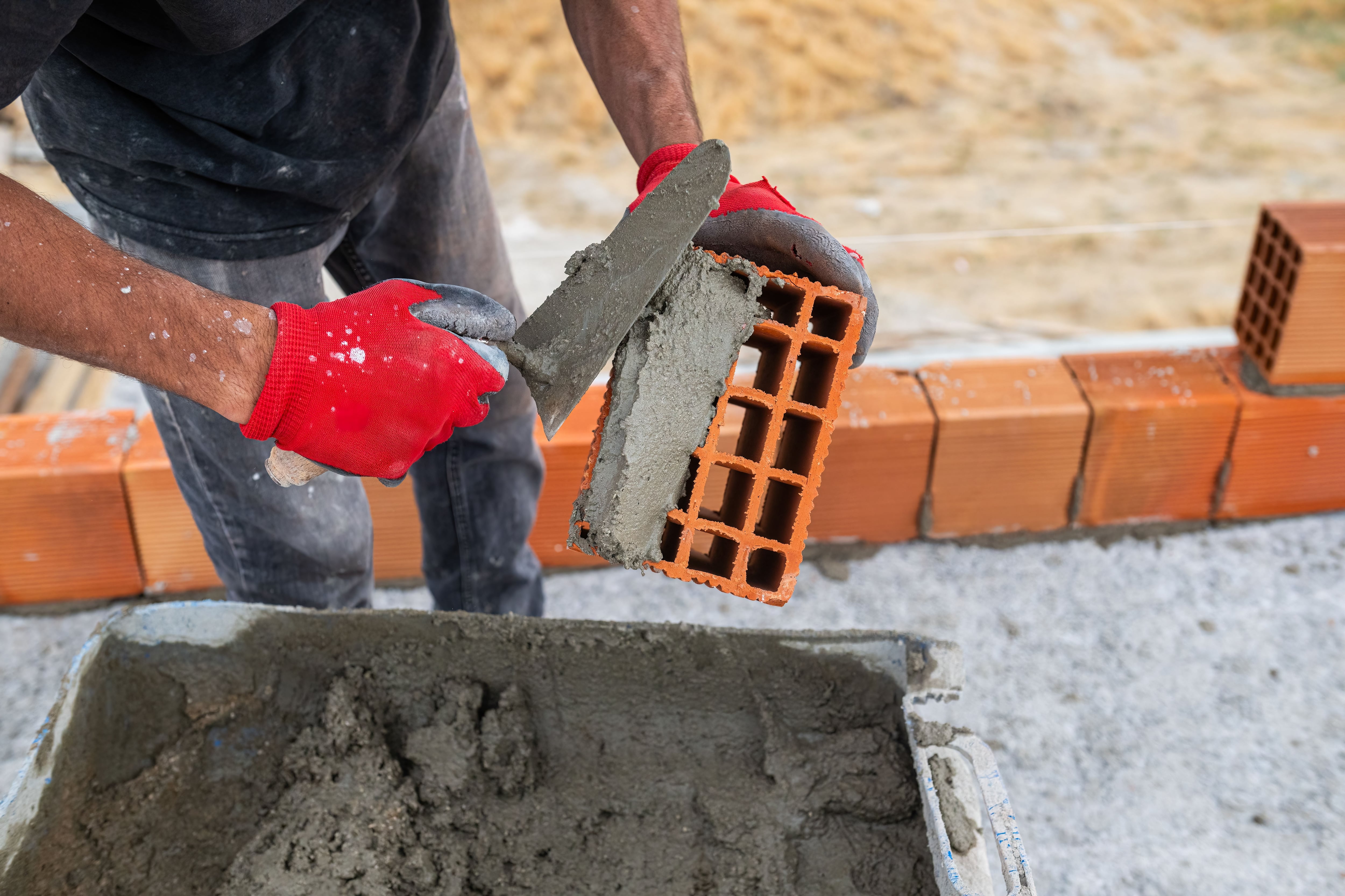 La construcción necesita crecer a tasas superiores al 7% cada año, para reducir sustantivamente los déficits de infraestructura, equipamiento y vivienda, según Capeco. Créditos: DIFUSIÓN