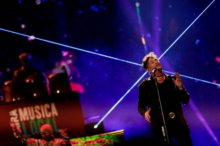 Carlos Vives realizó un espectacular e inolvidable concierto en Bogotá: lo acompañaron Juanes, Yatra, Camilo, Higuita, Gamero y hasta Rigo Urán