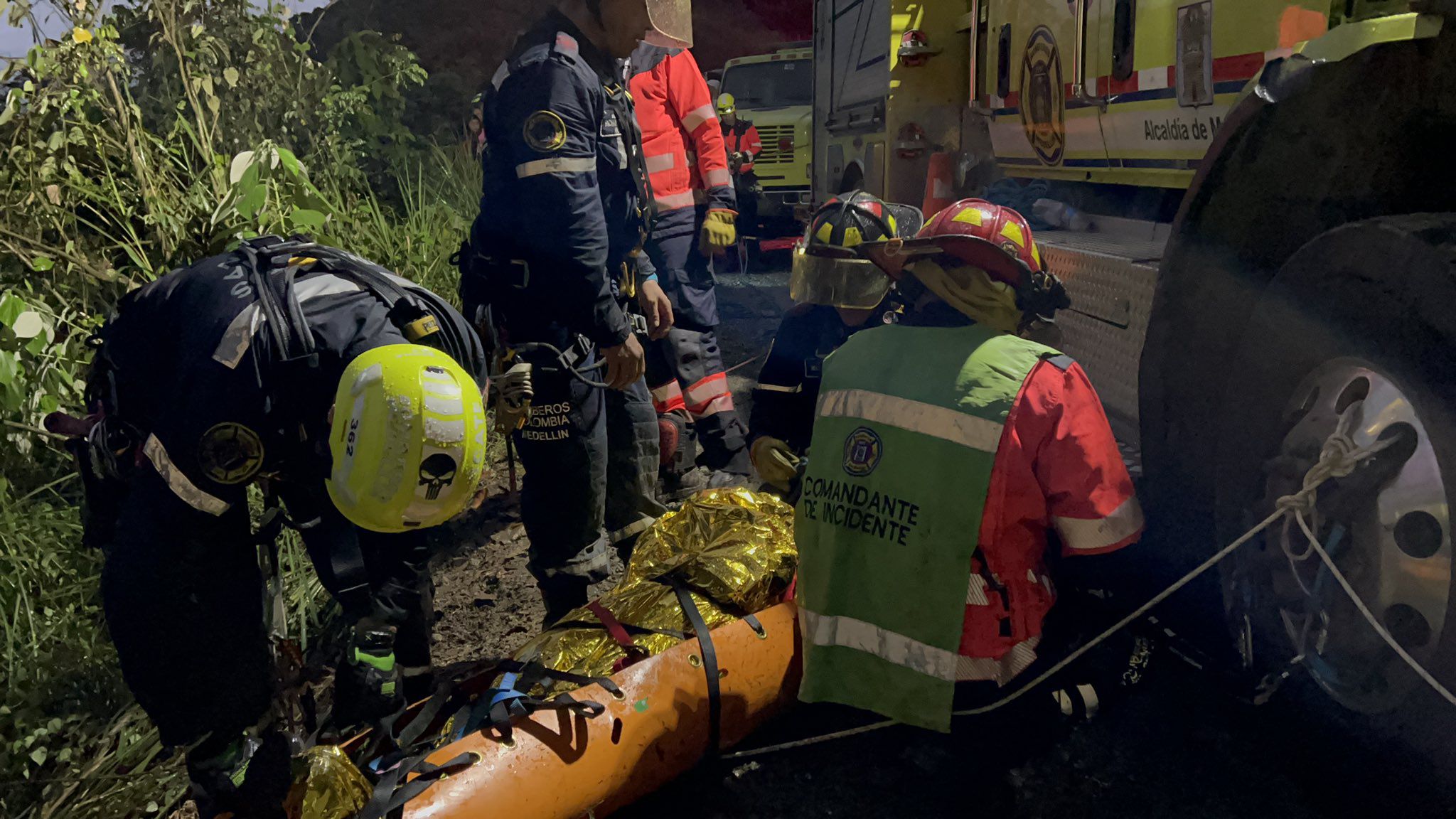 A vehicle rolled through an abyss in Medellin-Colombia-30-02-2022