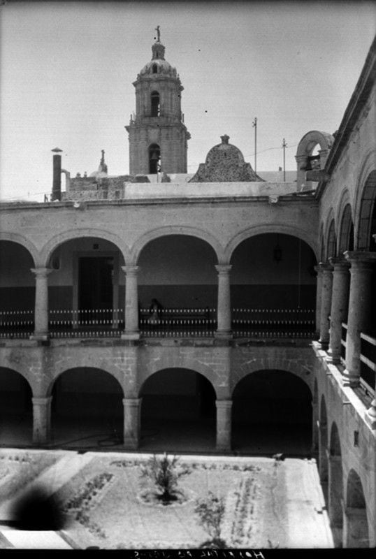 Oldest hospital in Mexico City