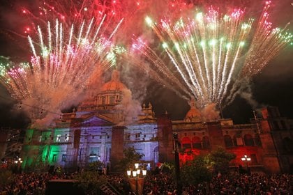 Debido a la pandemia de coronavirus, las celebraciones en agosto, septiembre y octubre serán diferentes en Jalisco, anunció Enrique Alfaro, gobernador del estado (Foto: Cuartoscuro)