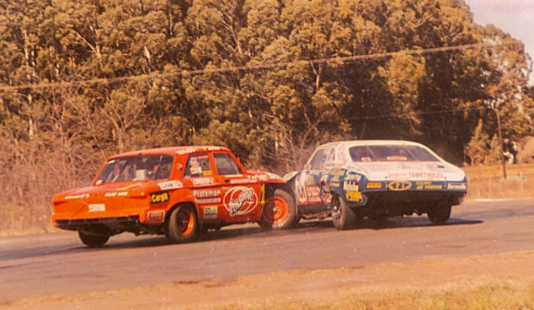 Uno de sus últimos rounds, en 1989, cuando Castellano ya corría con Ford y Mouras con Chevrolet (Archivo CORSA). 