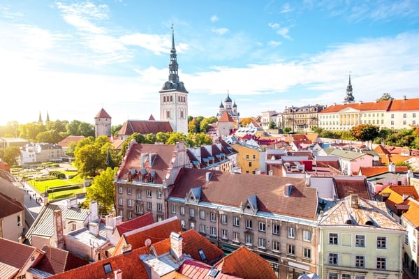 Tallin, una ciudad atractiva para los aventureros que se animen a un lugar diferente y con mucha historia