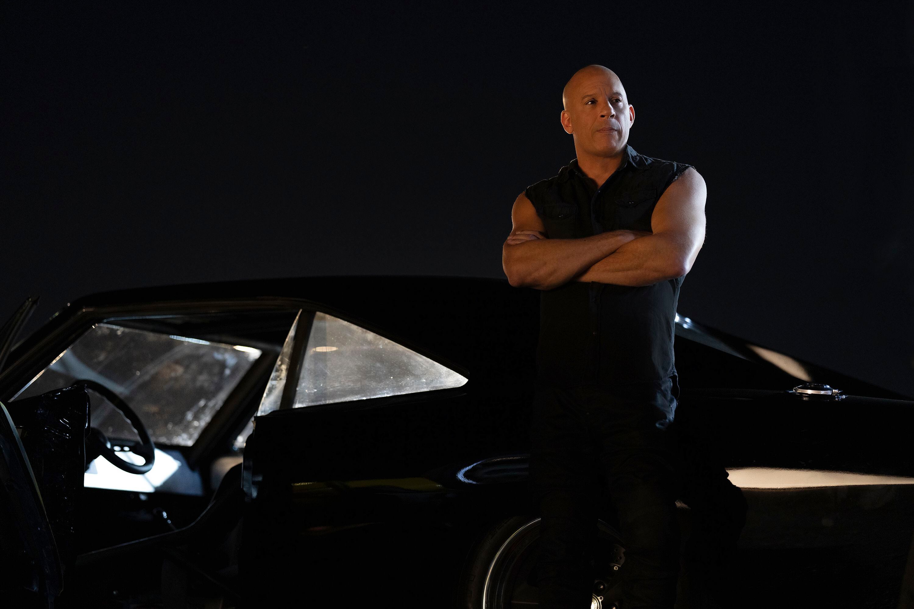 En 2010, un ex asistente presentó una demanda por mala conducta sexual contra Vin Diesel.