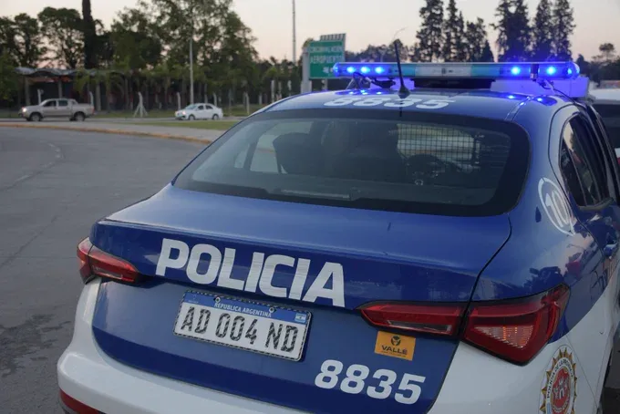 móvil de la policía de Córdoba