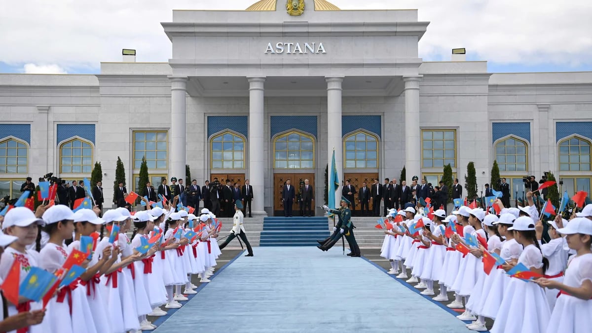 Putin se reunirá en Astaná con Xi Jinping, Erdogan y otros cuatro líderes