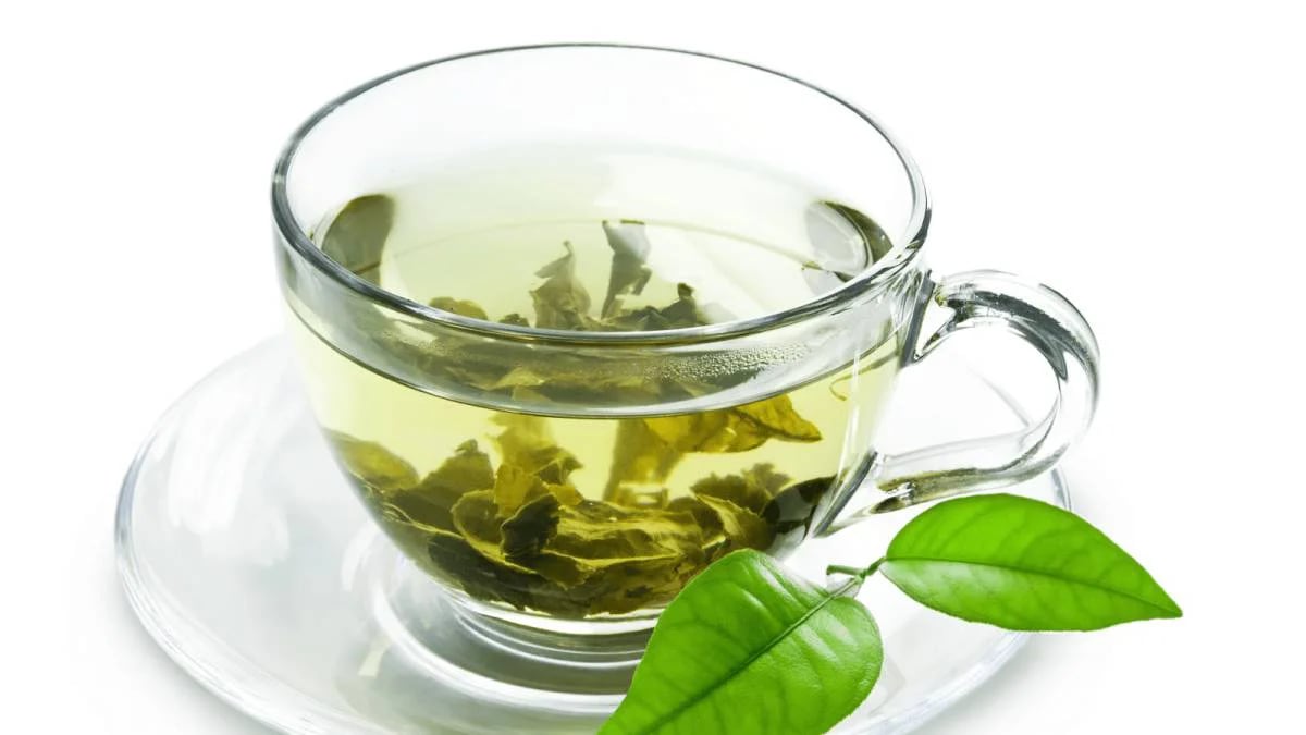 Cuáles son los beneficios de tomar té verde en la noche - Infobae