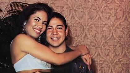 «Espero que disfruten esta serie»: el esposo de Selena Quintanilla, Chris Pérez, envió un mensaje a los fanáticos de la cantante.