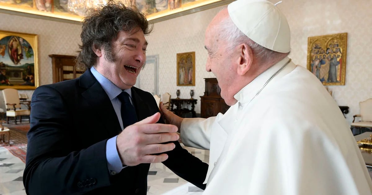 Xavier Miley and Pope Francis met for more than an hour in the Vatican: they talked about the economic crisis