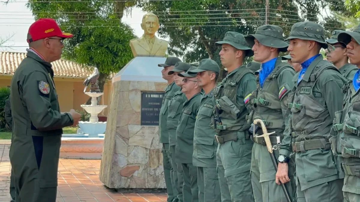 Un general venezolano aseguró que el Comandante de Aviación está comprometido con el régimen de Maduro pese al fraude electoral