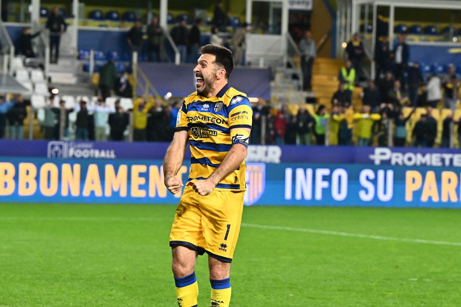 Gianluigi Buffon afronta su segunda temporada con Parma y enfrentará a Cagliari de Gianluca Lapadula. (Parma)