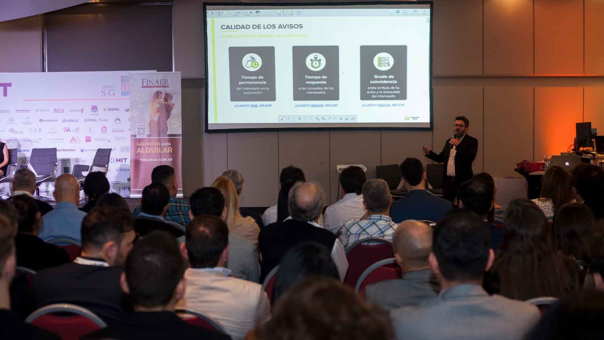 Federico Cerda Bersaggi, de Mercado Libre, abrió el workshop de Finaer en Expo Real Estate (Roberto Almeida)