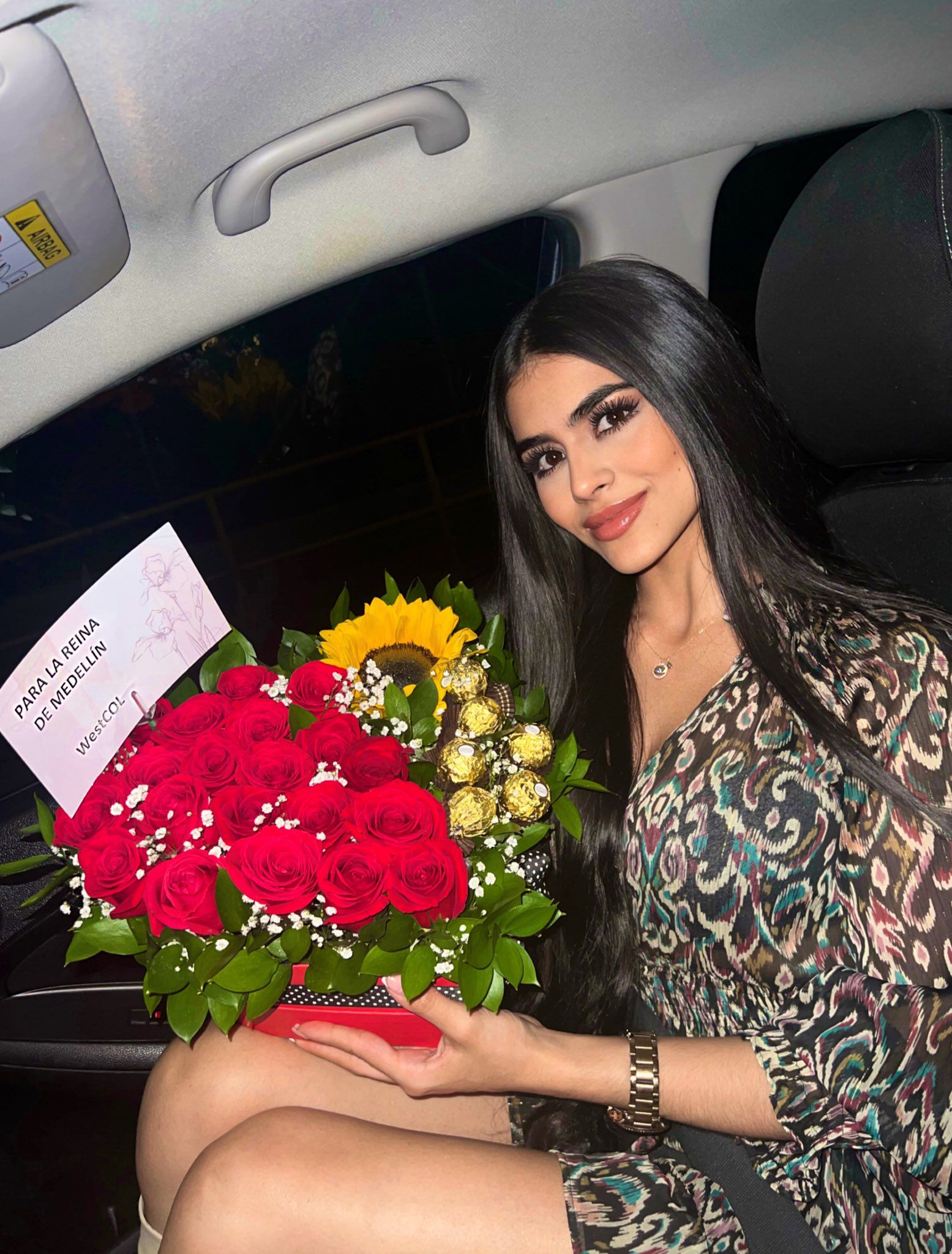 Westcol sorprendió a Miss Universe Medellín con gran ramo de rosas - Infobae