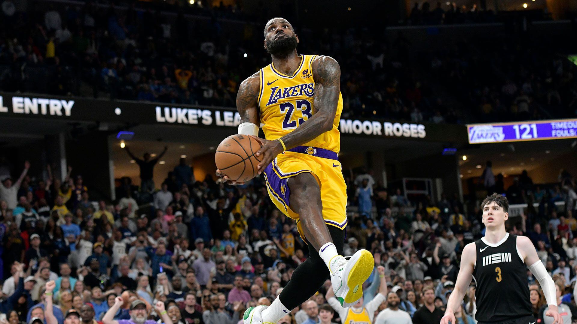 volcada de Lebron James