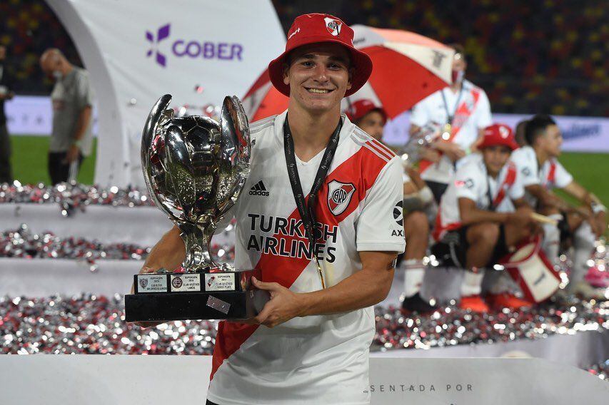 Julian Alvarez campeon Supercopa Argentina 2019 con River