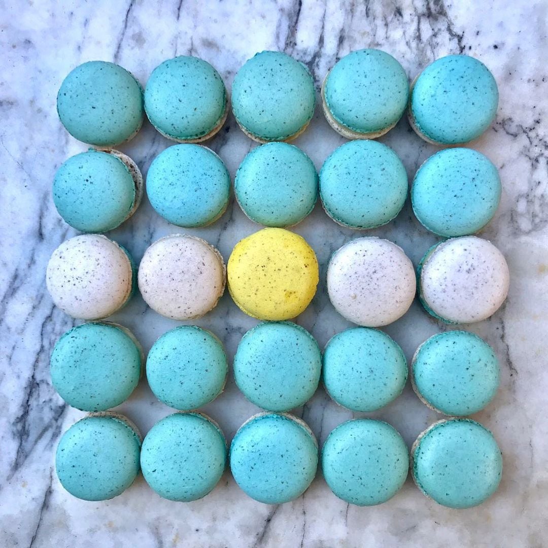 Macarons sin almendras: ¿es posible hacerlos? Las alternativas que existen para este clásico de la pastelería francesa (@dbetular)