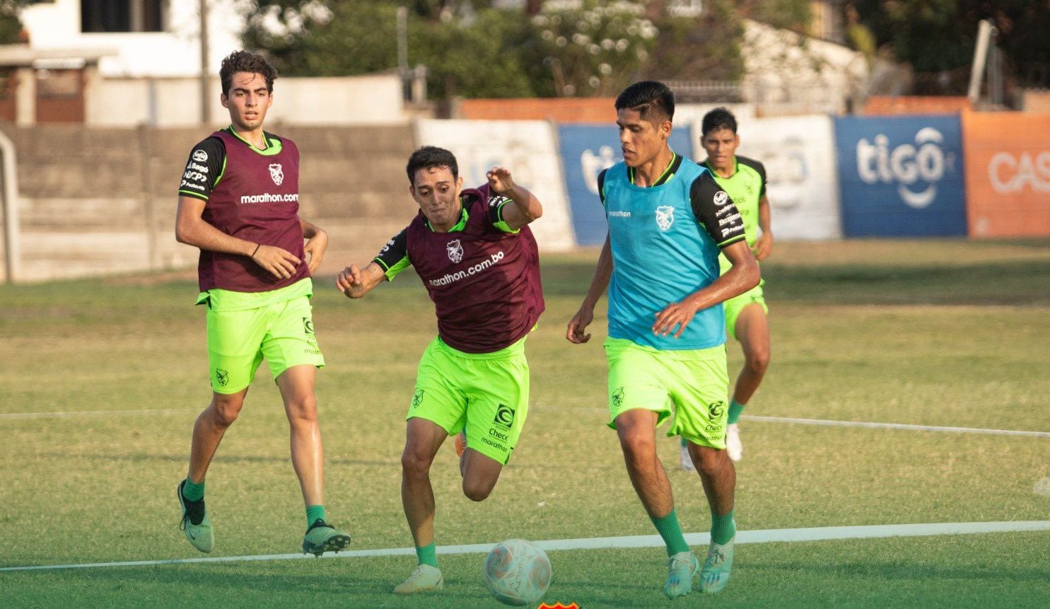 Entrenamiento de la selección de Bolivia sub 23 previo al duelo con Perú sub 23. - créditos: FBF