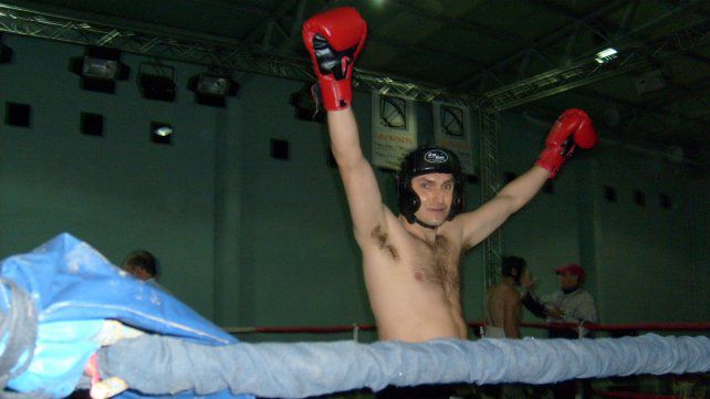 Maximiliano Pullaro en una de sus peleas como boxeador amateur