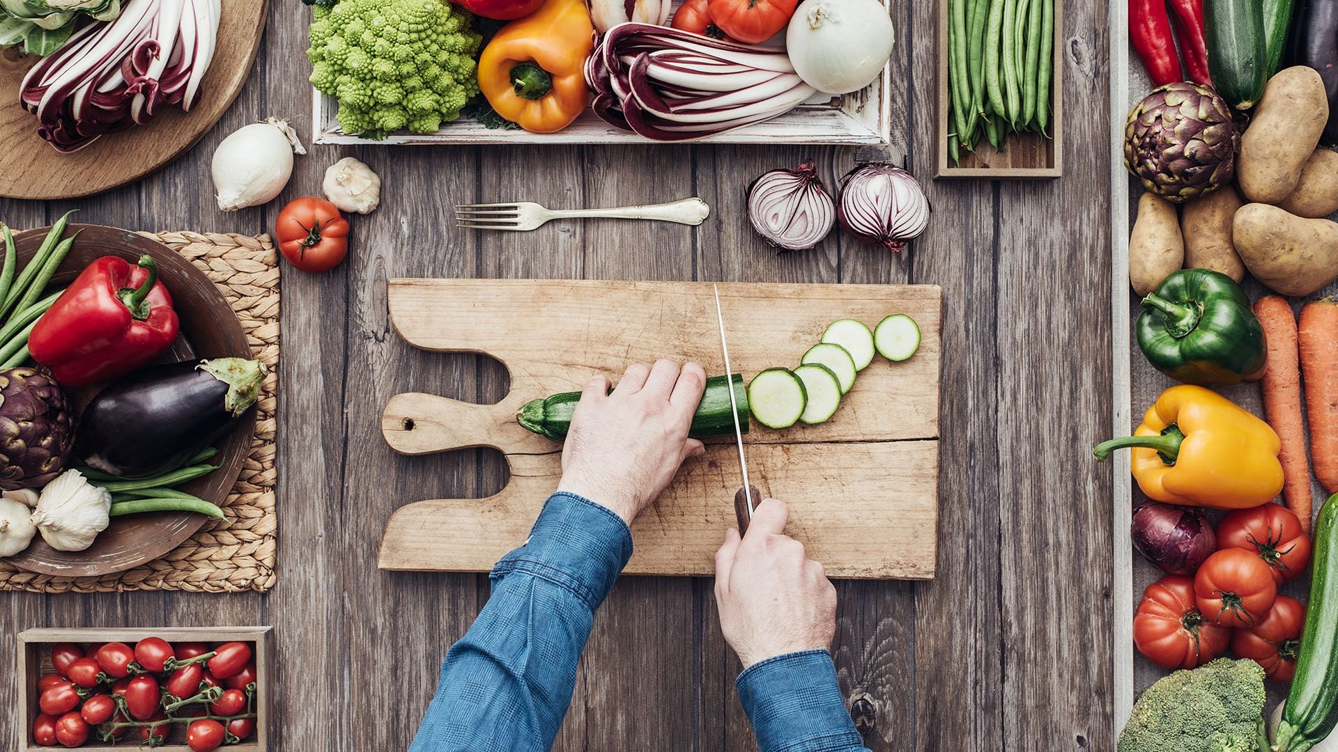 Cenar antes de las 19 horas cada día sería una práctica que podría ayudar también en la prevención de la diabetes/Archivo