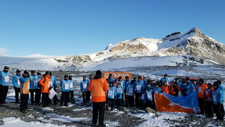 La base Esperanza fue por primera vez escenario de una maratón en la Escuela Antártica, el único claustro de estudios de las siete bases argentinas
