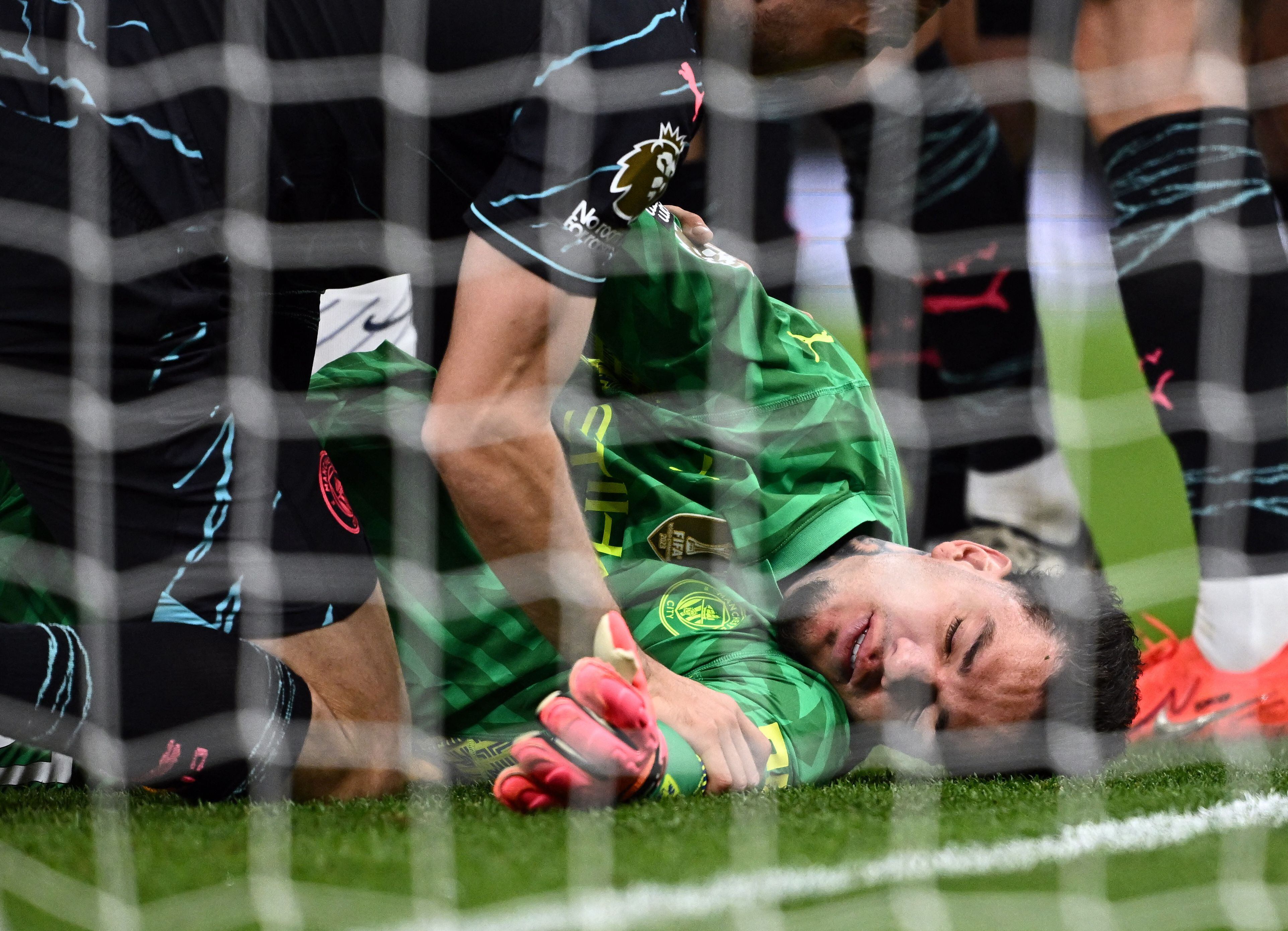 Ederson sufrió un golpe en el rostro (Reuters)