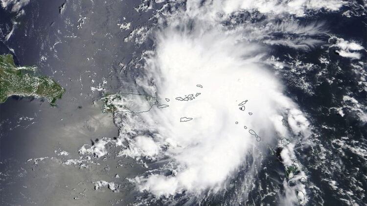 El ojo es el centro de la tormenta del huracán, donde se juntan las nubes que arrastra el fenómeno climático. (Foto: REUTERS)